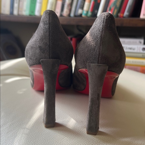 Christian Louboutin Gray Suede and Red Heels, Size 40 (10B) - Picture 6 of 15